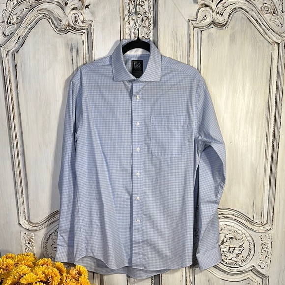 Men’s Banana Republic Light Blue Checkered Dress Shirt - Picture 1 of 10